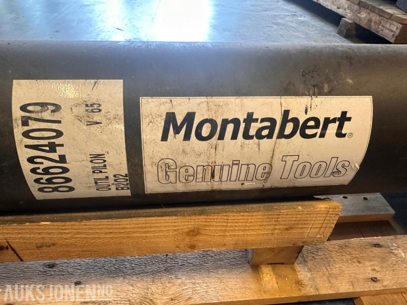 Montabert V65 spett - Attachment for Construction machinery: picture 2 Montabert V65 spett - Attachment for Construction machinery: picture 2