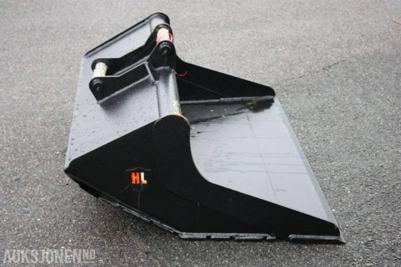 S40 Fast pusseskuff - 1000 mm bredde - Attachment for Construction machinery: picture 1 S40 Fast pusseskuff - 1000 mm bredde - Attachment for Construction machinery: picture 1