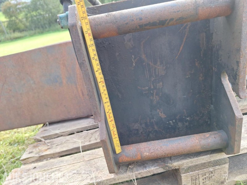 S45 Hydrema Pusseskuffe - Attachment for Construction machinery: picture 5 S45 Hydrema Pusseskuffe - Attachment for Construction machinery: picture 5