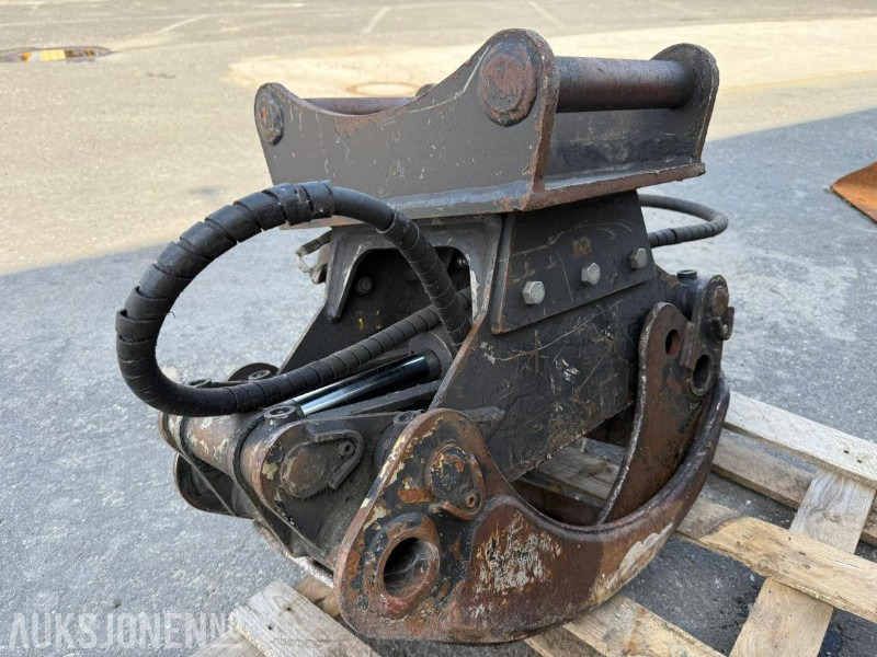 Tømmerklo med S50 Feste - Attachment for Construction machinery: picture 1 Tømmerklo med S50 Feste - Attachment for Construction machinery: picture 1