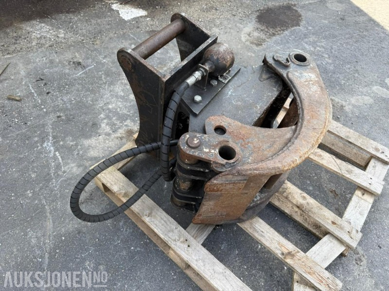 Tømmerklo med S50 Feste - Attachment for Construction machinery: picture 3 Tømmerklo med S50 Feste - Attachment for Construction machinery: picture 3