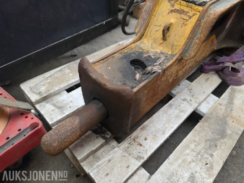Danda D&A40V pigghammer S40 - Construction equipment: picture 3 Danda D&A40V pigghammer S40 - Construction equipment: picture 3