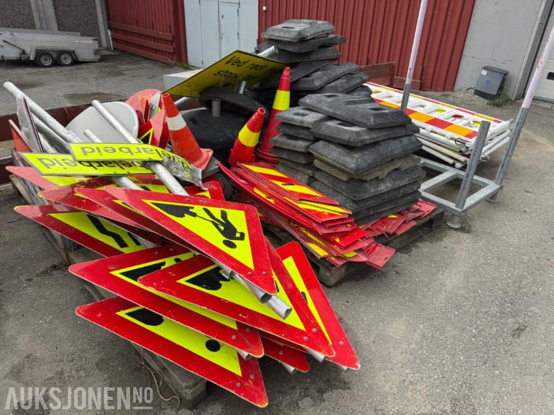 Diverse sperremateriell og utstyr. - Construction equipment: picture 4 Diverse sperremateriell og utstyr. - Construction equipment: picture 4