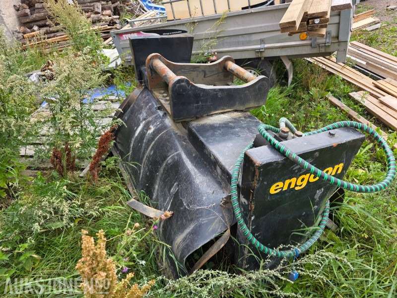 Engcon SR1300B Feiebørste - S60 feste - 35 stk feiebørster - Construction equipment: picture 2 Engcon SR1300B Feiebørste - S60 feste - 35 stk feiebørster - Construction equipment: picture 2
