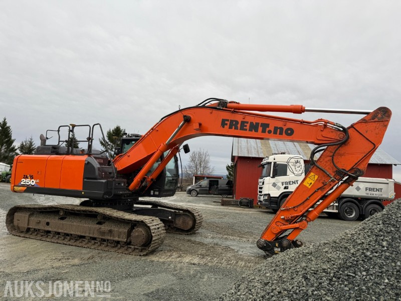 Hitachi ZX250 LC-6 EC223, GPS, Sentralsmøring, 2 skuffer, LED - Excavator: picture 3 Hitachi ZX250 LC-6 EC223, GPS, Sentralsmøring, 2 skuffer, LED - Excavator: picture 3