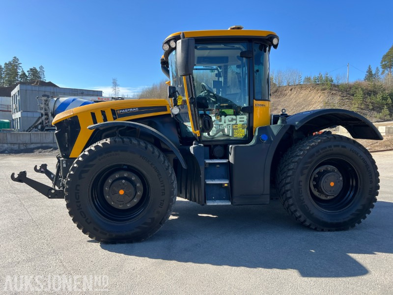 JCB 4220 Icon - spakstyring - lite timer, mye utstyr - Farm tractor: picture 2 JCB 4220 Icon - spakstyring - lite timer, mye utstyr - Farm tractor: picture 2