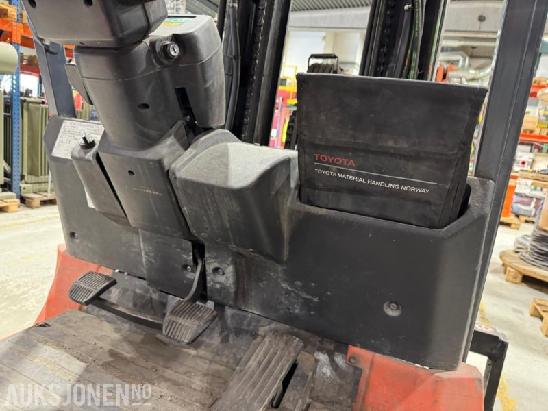 2007 Toyota batteritruck med 2820 kg løftekapasitet - Material handling equipment: picture 5 2007 Toyota batteritruck med 2820 kg løftekapasitet - Material handling equipment: picture 5