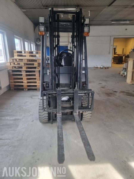 2008 Toyota 7FBMF18 gaffeltruck 1,8 T - Material handling equipment: picture 3 2008 Toyota 7FBMF18 gaffeltruck 1,8 T - Material handling equipment: picture 3