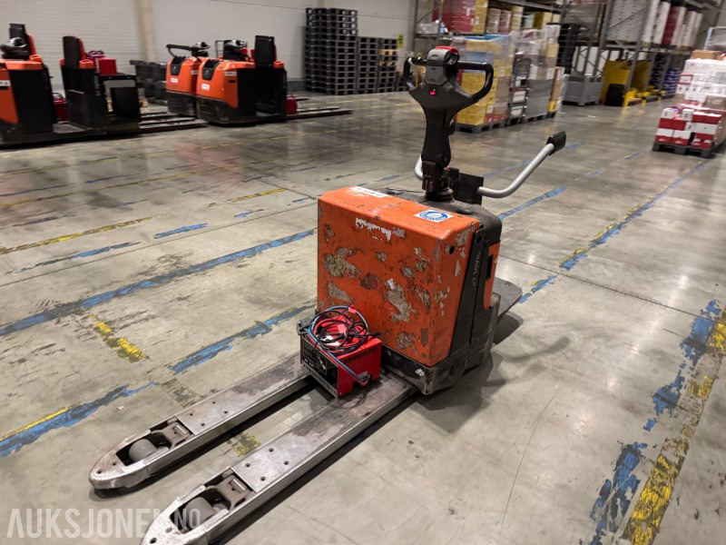 2012 BT LPE200/8 elektrisk jekketruck - Snile - Material handling equipment: picture 2 2012 BT LPE200/8 elektrisk jekketruck - Snile - Material handling equipment: picture 2