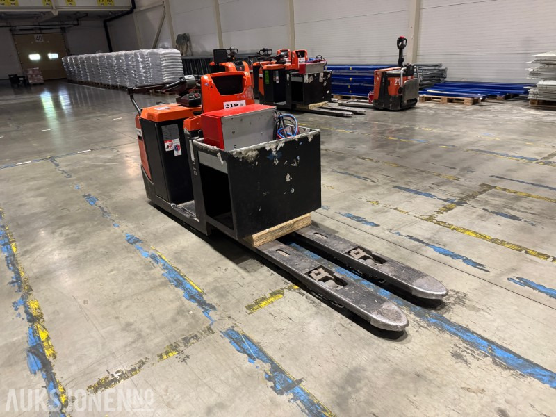 2014 BT Optio OSE250 – plukktruck, 2.5 tonn - Material handling equipment: picture 3 2014 BT Optio OSE250 – plukktruck, 2.5 tonn - Material handling equipment: picture 3