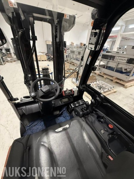 2017 Doosan B35X-7 Elktrisk truck - Material handling equipment: picture 4 2017 Doosan B35X-7 Elktrisk truck - Material handling equipment: picture 4