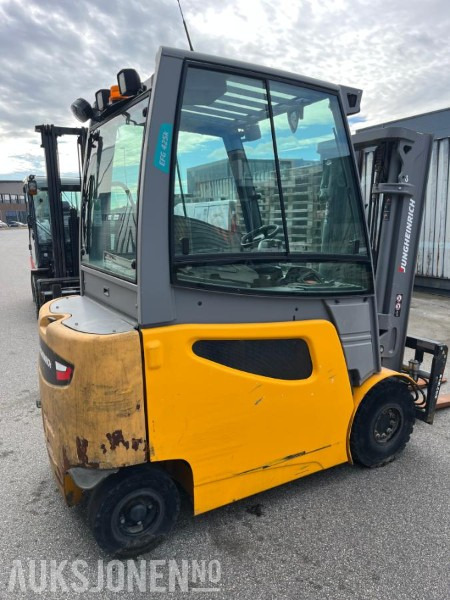 2017 Jungheinrich EFG 425 K gaffeltruck - rep objekt - Material handling equipment: picture 2 2017 Jungheinrich EFG 425 K gaffeltruck - rep objekt - Material handling equipment: picture 2