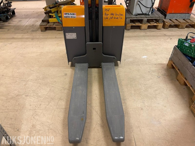 2020 Jungheinrich 1000kg EMC 110 LEDESNILE - Material handling equipment: picture 4 2020 Jungheinrich 1000kg EMC 110 LEDESNILE - Material handling equipment: picture 4