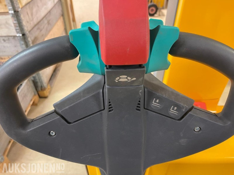 2020 Jungheinrich 1000kg EMC 110 LEDESNILE - Material handling equipment: picture 5 2020 Jungheinrich 1000kg EMC 110 LEDESNILE - Material handling equipment: picture 5