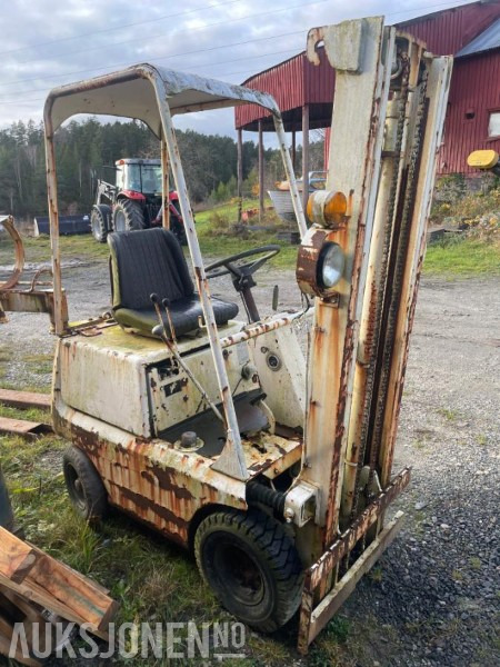 Gasstruck - Toyota Truck - Material handling equipment: picture 2 Gasstruck - Toyota Truck - Material handling equipment: picture 2