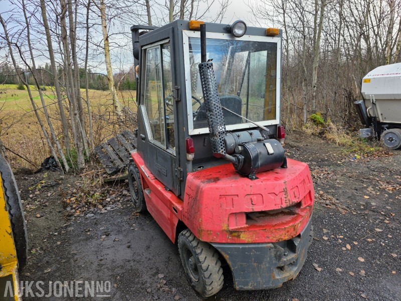 Toyota truck 02-3FD25 1600 KG diesel - Material handling equipment: picture 2 Toyota truck 02-3FD25 1600 KG diesel - Material handling equipment: picture 2