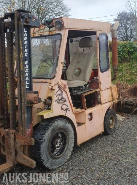 Truck - Lansing Bagnal Ltd, Reparasjonsobjekt - Material handling equipment: picture 3 Truck - Lansing Bagnal Ltd, Reparasjonsobjekt - Material handling equipment: picture 3