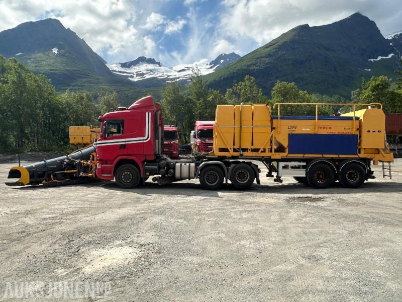 Scania G490 6X2 Euro6 4WD trekkvogn m/kombispreder - GMI V-plog - Klar for brøytesesongen - Municipal/ Special vehicle: picture 2 Scania G490 6X2 Euro6 4WD trekkvogn m/kombispreder - GMI V-plog - Klar for brøytesesongen - Municipal/ Special vehicle: picture 2