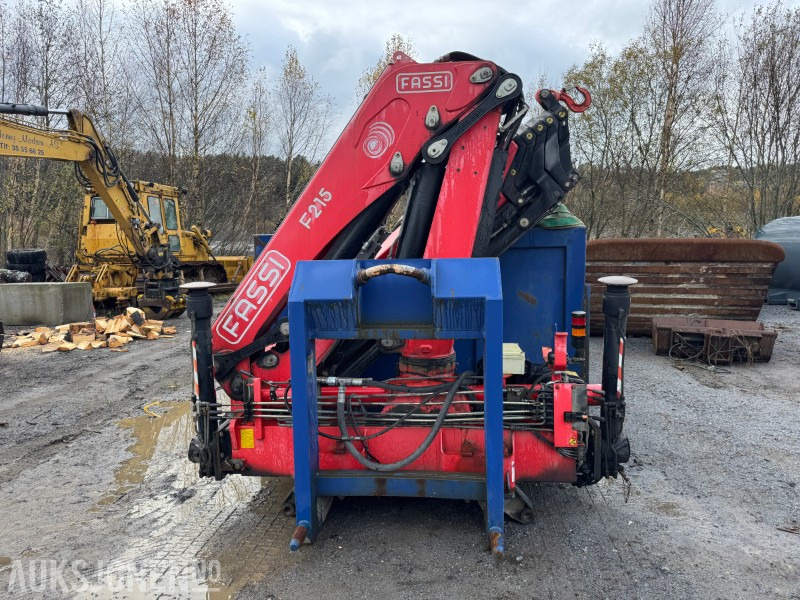 2008 CMT krokflak med karmer og Fassi F215 kran - Truck: picture 2 2008 CMT krokflak med karmer og Fassi F215 kran - Truck: picture 2