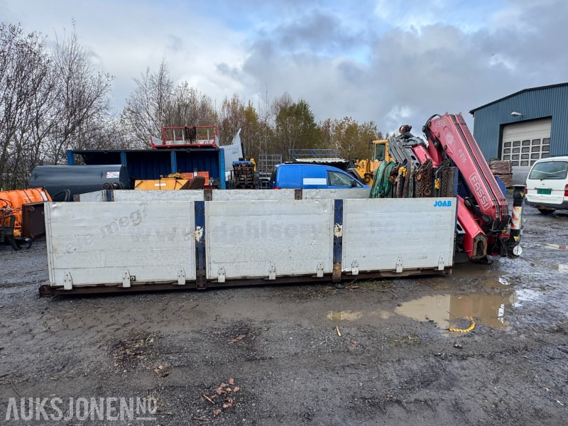 2008 CMT krokflak med karmer og Fassi F215 kran - Truck: picture 4 2008 CMT krokflak med karmer og Fassi F215 kran - Truck: picture 4