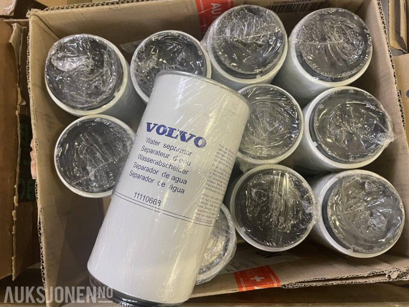 Div. filter Volvo-Fleetguard - Truck: picture 4 Div. filter Volvo-Fleetguard - Truck: picture 4