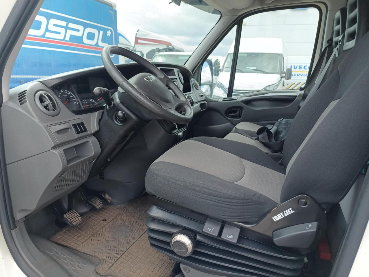 IVECO Daily 35C15 3,0l - Box van: picture 4 IVECO Daily 35C15 3,0l - Box van: picture 4