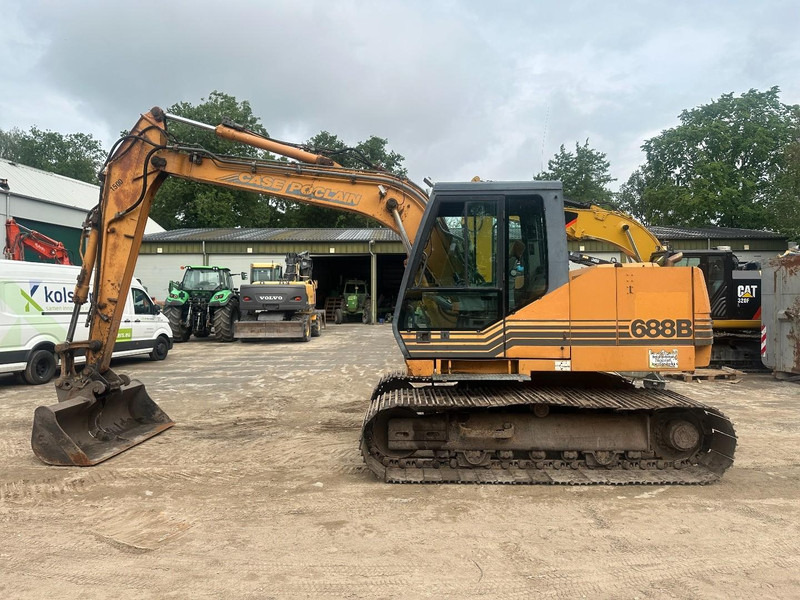 Case 688 B 16 ton - Crawler excavator: picture 3 Case 688 B 16 ton - Crawler excavator: picture 3