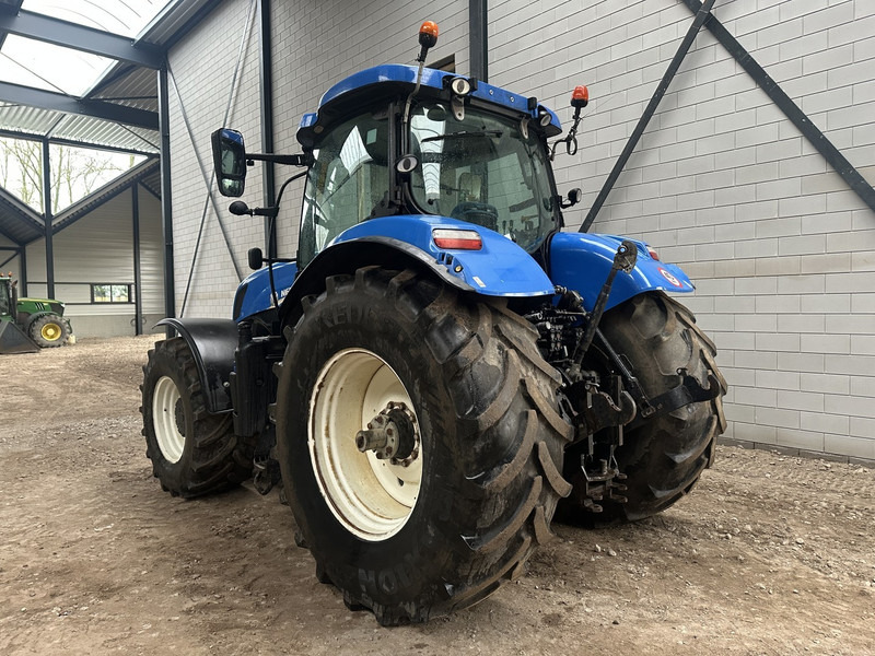 New Holland T7.250 - Farm tractor: picture 5 New Holland T7.250 - Farm tractor: picture 5