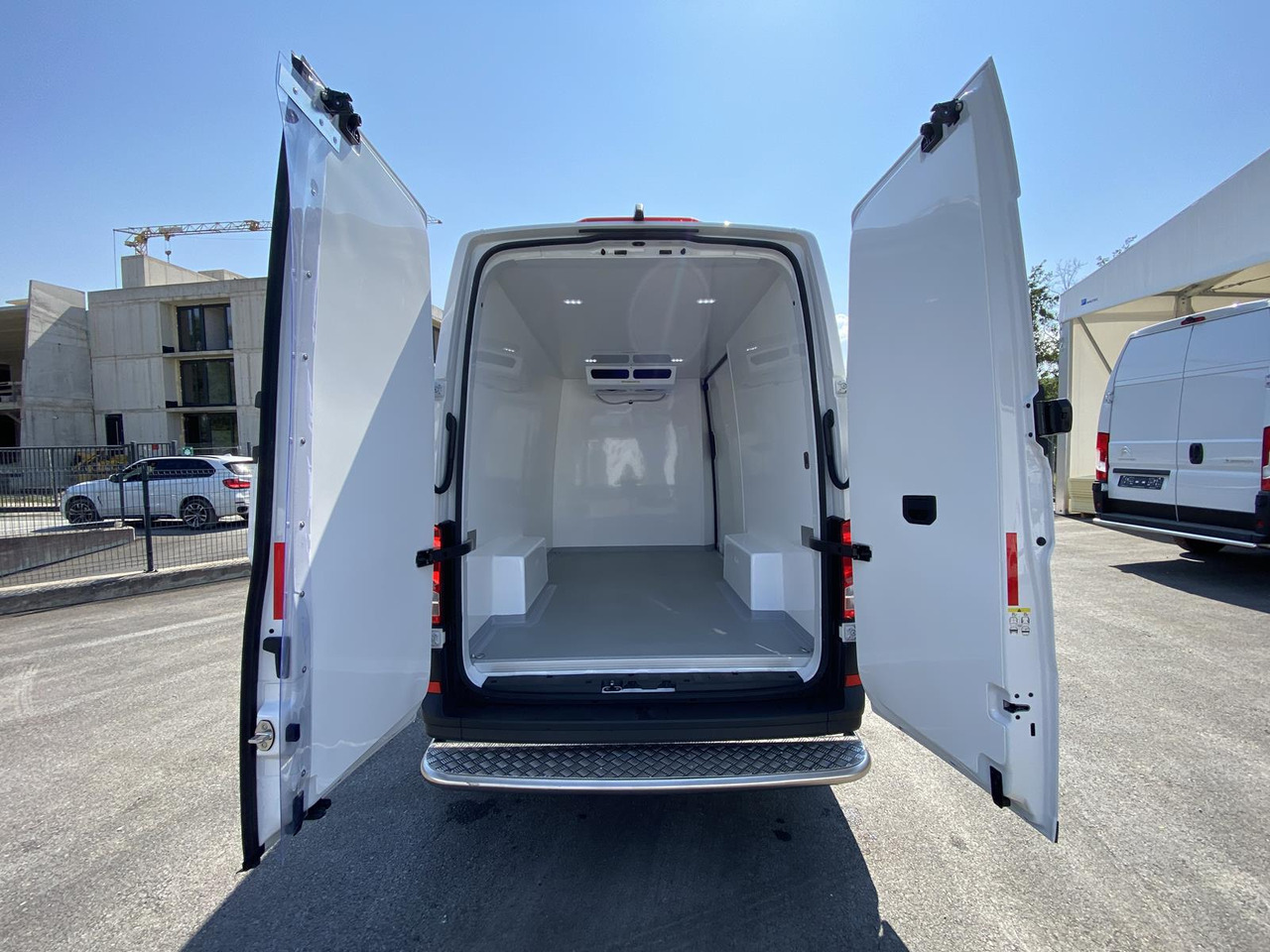 MAN TGE 3.140 L3H3 140PS RS3640mm/ FRISCHDIENST BIS 0 + KONVEKTA UNDERMODE - Refrigerated van: picture 3 MAN TGE 3.140 L3H3 140PS RS3640mm/ FRISCHDIENST BIS 0 + KONVEKTA UNDERMODE - Refrigerated van: picture 3