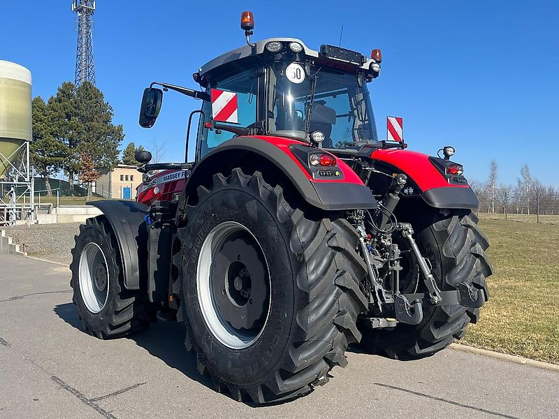 Lease a  Massey Ferguson MF 8740 S "Exclusive Ausstattung" Massey Ferguson MF 8740 S "Exclusive Ausstattung": picture 7