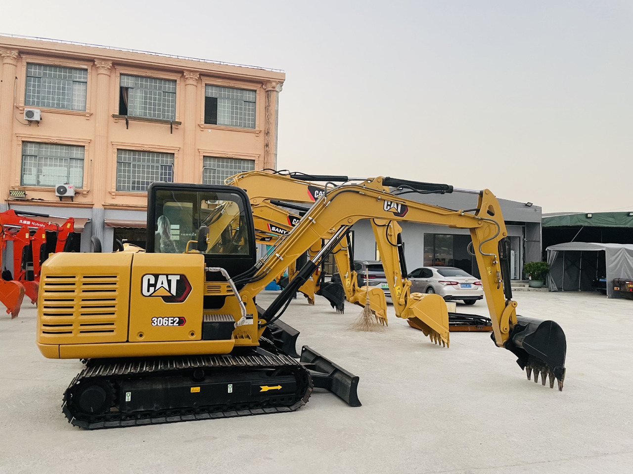 Caterpillar 306 Used Excavator 306E 306E2 6 Ton Mini Excavator Doosan DH55 DH60 DX60 Hyundai 60 High Quality Excavators on Sale - Mini excavator: picture 5 Caterpillar 306 Used Excavator 306E 306E2 6 Ton Mini Excavator Doosan DH55 DH60 DX60 Hyundai 60 High Quality Excavators on Sale - Mini excavator: picture 5