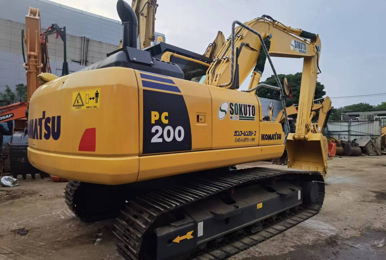 Komatsu PC200 PC210 PC220 Used Excavator in Excellent Work Condition - Crawler excavator: picture 5 Komatsu PC200 PC210 PC220 Used Excavator in Excellent Work Condition - Crawler excavator: picture 5