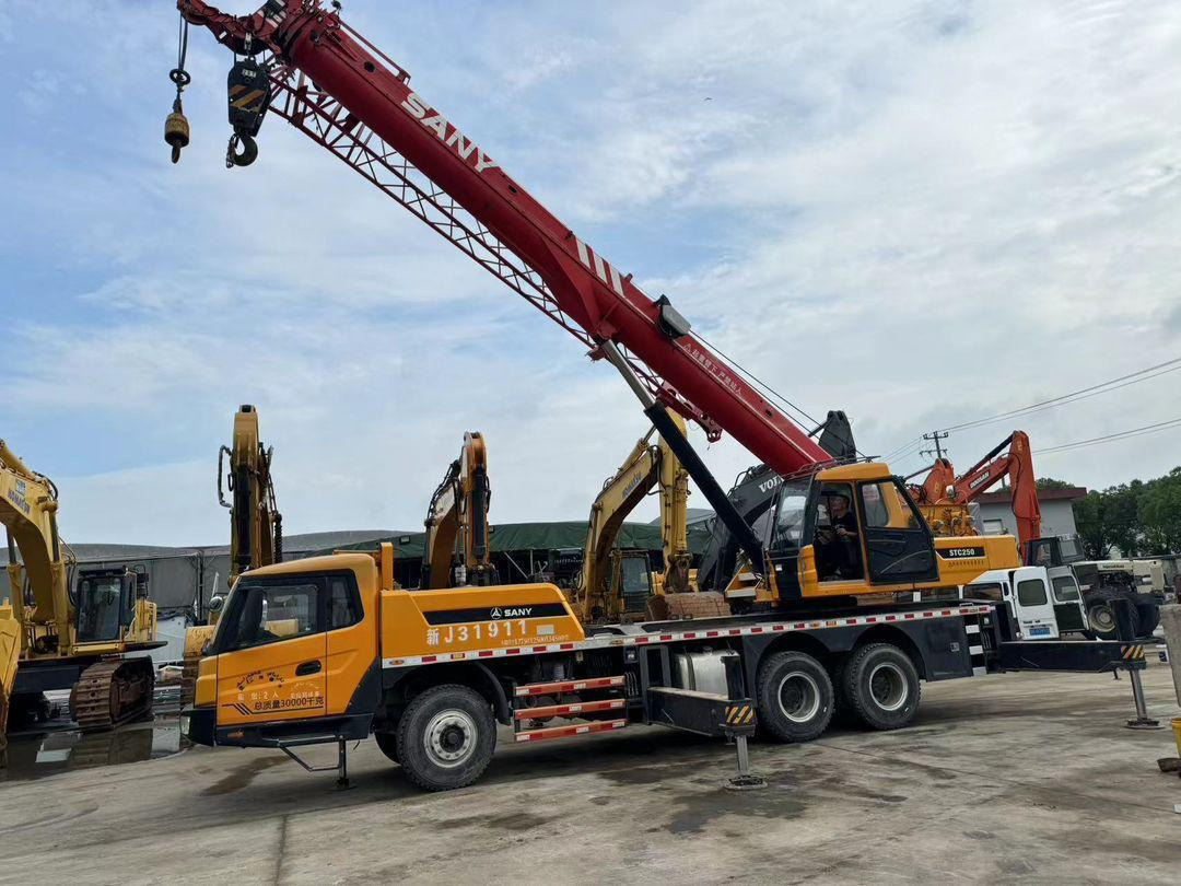 SANY 25 Ton Crane Truck Crane SANY STC250 QY50C STC750 STC1000 XCMG ZOOOMLION TADANO KOBELCO CRANES FOR SALE - Mobile crane: picture 1 SANY 25 Ton Crane Truck Crane SANY STC250 QY50C STC750 STC1000 XCMG ZOOOMLION TADANO KOBELCO CRANES FOR SALE - Mobile crane: picture 1