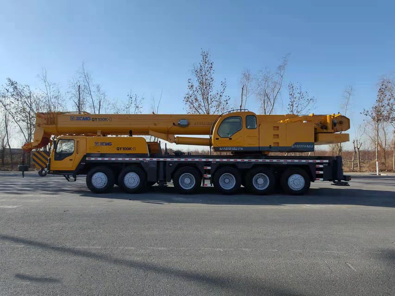 XCMG 100 Ton used truck crane QY100 with 68 meter telescopic boom on sale - Mobile crane: picture 3 XCMG 100 Ton used truck crane QY100 with 68 meter telescopic boom on sale - Mobile crane: picture 3