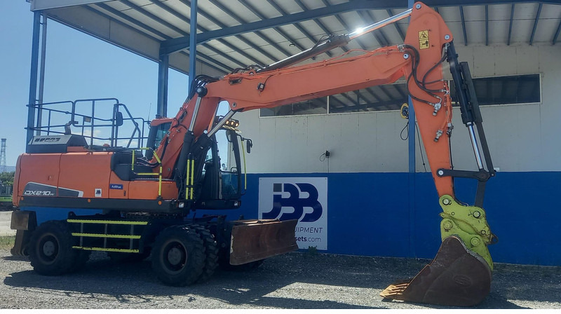Wheel excavator Doosan DX210W-5: picture 6