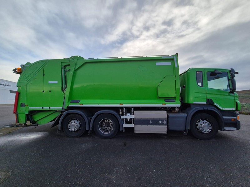 Scania P310 - Garbage truck: picture 2 Scania P310 - Garbage truck: picture 2