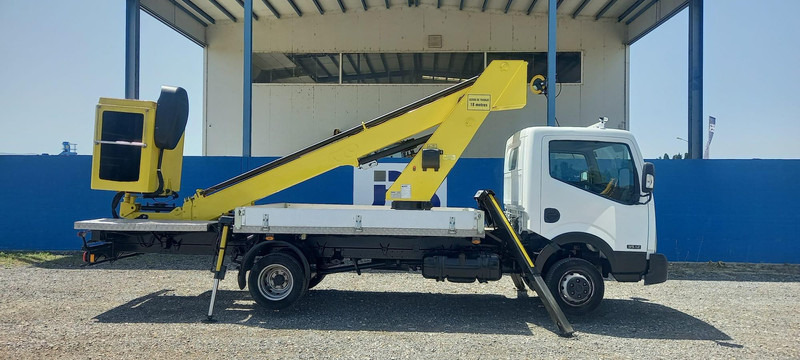 Nissan CABSTAR NT400 MOVEX TLR18 - Truck, Crane truck: picture 2 Nissan CABSTAR NT400 MOVEX TLR18 - Truck, Crane truck: picture 2