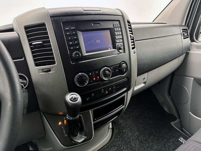Mercedes-Benz Sprinter 316 2.2 CDI L2H2 Automaat 3500kg trekhaak Navigatie Cruise control Camera - Panel van: picture 5 Mercedes-Benz Sprinter 316 2.2 CDI L2H2 Automaat 3500kg trekhaak Navigatie Cruise control Camera - Panel van: picture 5