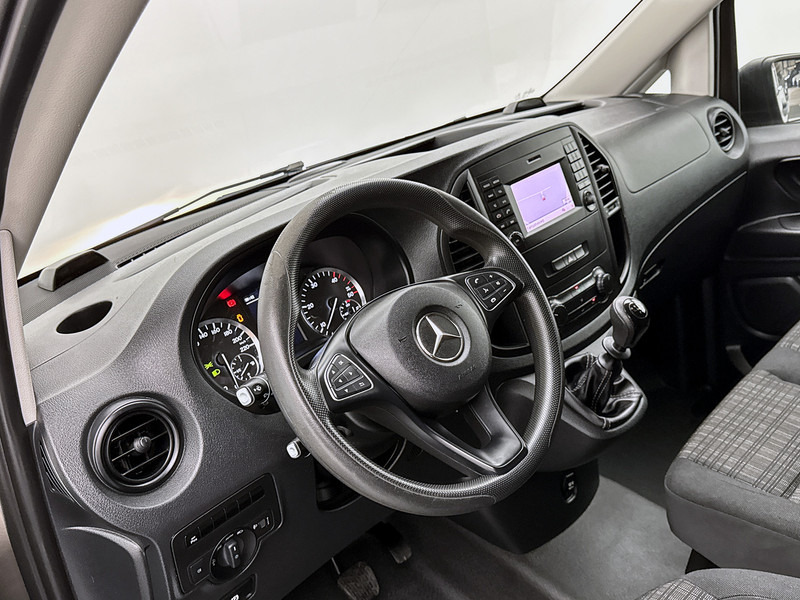 Mercedes-Benz Vito 109 CDI Functional Lang Marge Navigatie Achteruitrijcamera Trekhaak Parkeersensoren - Panel van: picture 5 Mercedes-Benz Vito 109 CDI Functional Lang Marge Navigatie Achteruitrijcamera Trekhaak Parkeersensoren - Panel van: picture 5