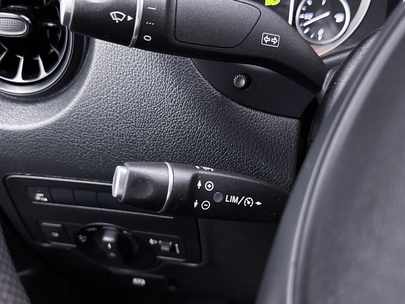 Small van Mercedes-Benz Vito 114 CDI Lang Navigatie Achteruitrijcamera Betimmering Apple Carplay/Android Auto Cruise Control: picture 11 Small van Mercedes-Benz Vito 114 CDI Lang Navigatie Achteruitrijcamera Betimmering Apple Carplay/Android Auto Cruise Control: picture 11