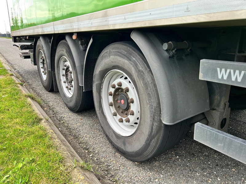 Kögel 3 assige koeloplegger Lift axle / Carrier Vector 1950 - Refrigerator semi-trailer: picture 4 Kögel 3 assige koeloplegger Lift axle / Carrier Vector 1950 - Refrigerator semi-trailer: picture 4