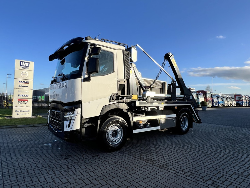 Renault C440 4x2 Hyva Portaalwagen New !!! - Skip loader truck: picture 1 Renault C440 4x2 Hyva Portaalwagen New !!! - Skip loader truck: picture 1