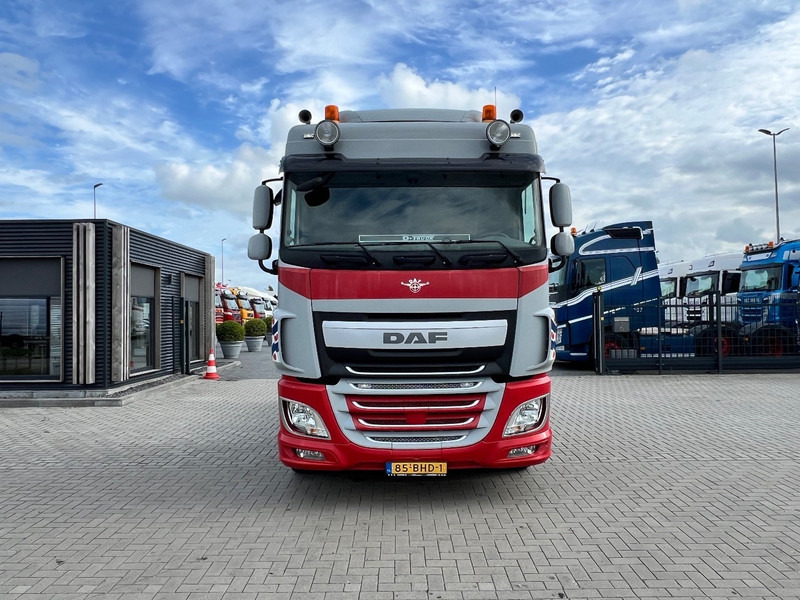 DAF XF 440 4X2 trekker Hydraulic / Standclima /Only 677.000km - Tractor unit: picture 2 DAF XF 440 4X2 trekker Hydraulic / Standclima /Only 677.000km - Tractor unit: picture 2