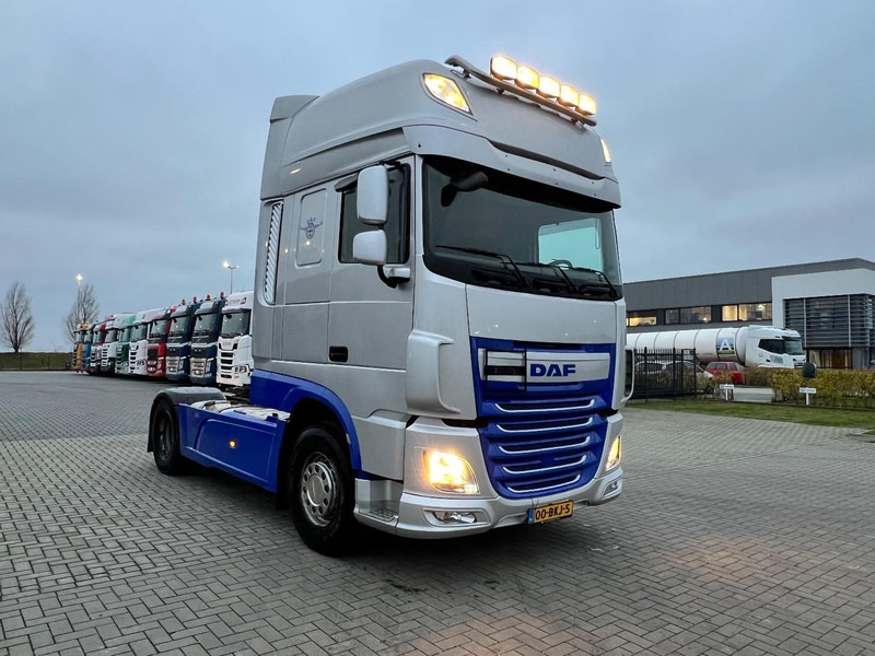 DAF XF 460 4x2 Trekker SSC / Retarder / 2x Fuel Tank / Standclima - Tractor unit: picture 3 DAF XF 460 4x2 Trekker SSC / Retarder / 2x Fuel Tank / Standclima - Tractor unit: picture 3