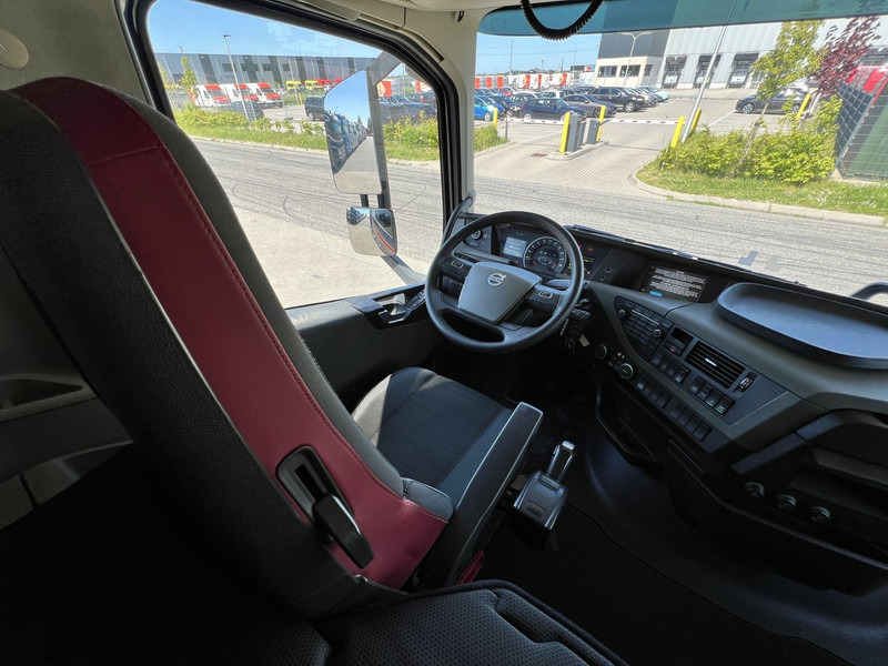 Tractor unit Volvo FH 500 6x2 trekker Globetrotter / Hydraulic/ Full Air: picture 19