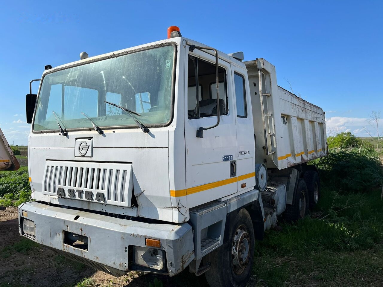 Astra BM 305 FT F1100 6X4 TRAKKER INDUSTRIAL - Tipper: picture 1 Astra BM 305 FT F1100 6X4 TRAKKER INDUSTRIAL - Tipper: picture 1