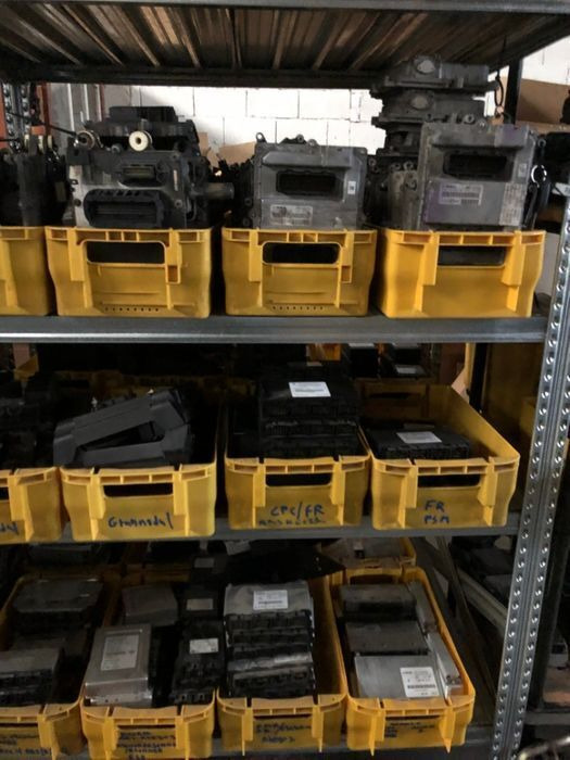 Calculator unitate de control motor ECU EDC Renault Premium / 02 - ECU for Truck: picture 1 Calculator unitate de control motor ECU EDC Renault Premium / 02 - ECU for Truck: picture 1