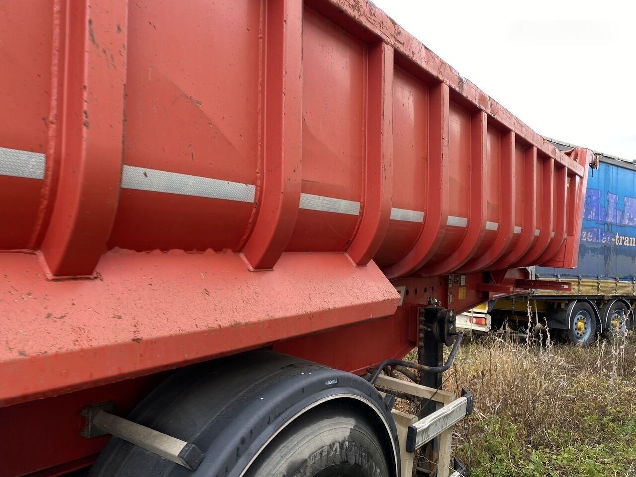 Fruehauf Semiremorca basculabila Aluminiu Agregate PV 6.28 T /// 2 PIECE - Tipper semi-trailer: picture 4 Fruehauf Semiremorca basculabila Aluminiu Agregate PV 6.28 T /// 2 PIECE - Tipper semi-trailer: picture 4