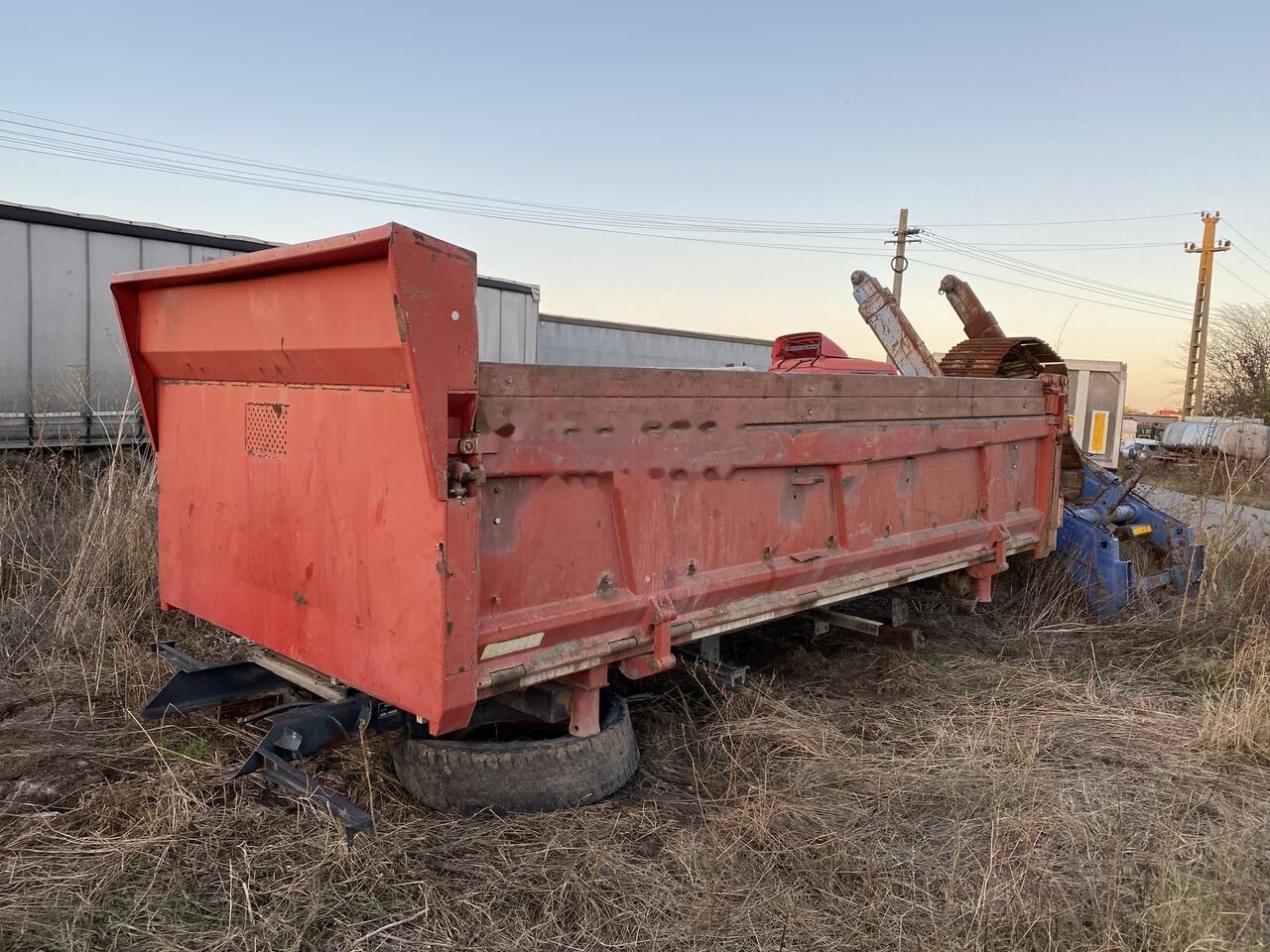 Hyva bena originala Scania 8x4 cu semisasiu si cilindru basculare - Tipper body: picture 1 Hyva bena originala Scania 8x4 cu semisasiu si cilindru basculare - Tipper body: picture 1