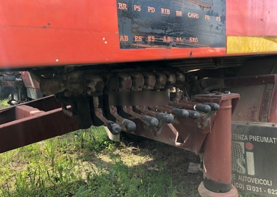 Platforma transport masini cu troliu , rampe extensibile carlig - Tow truck: picture 2 Platforma transport masini cu troliu , rampe extensibile carlig - Tow truck: picture 2